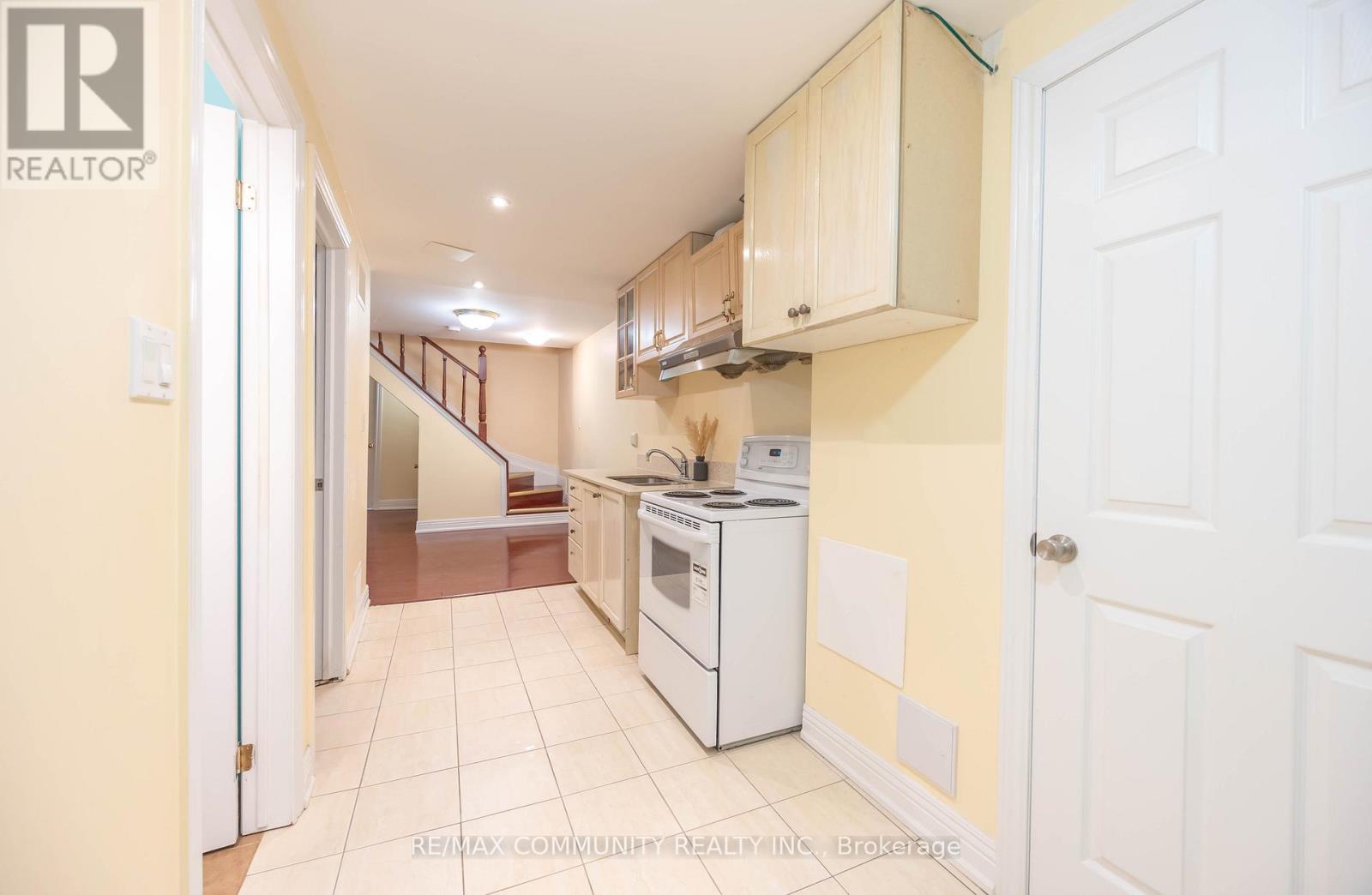 3 Grosbeak Crescent, Toronto, Ontario  M1X 1X1 - Photo 6 - E12646636