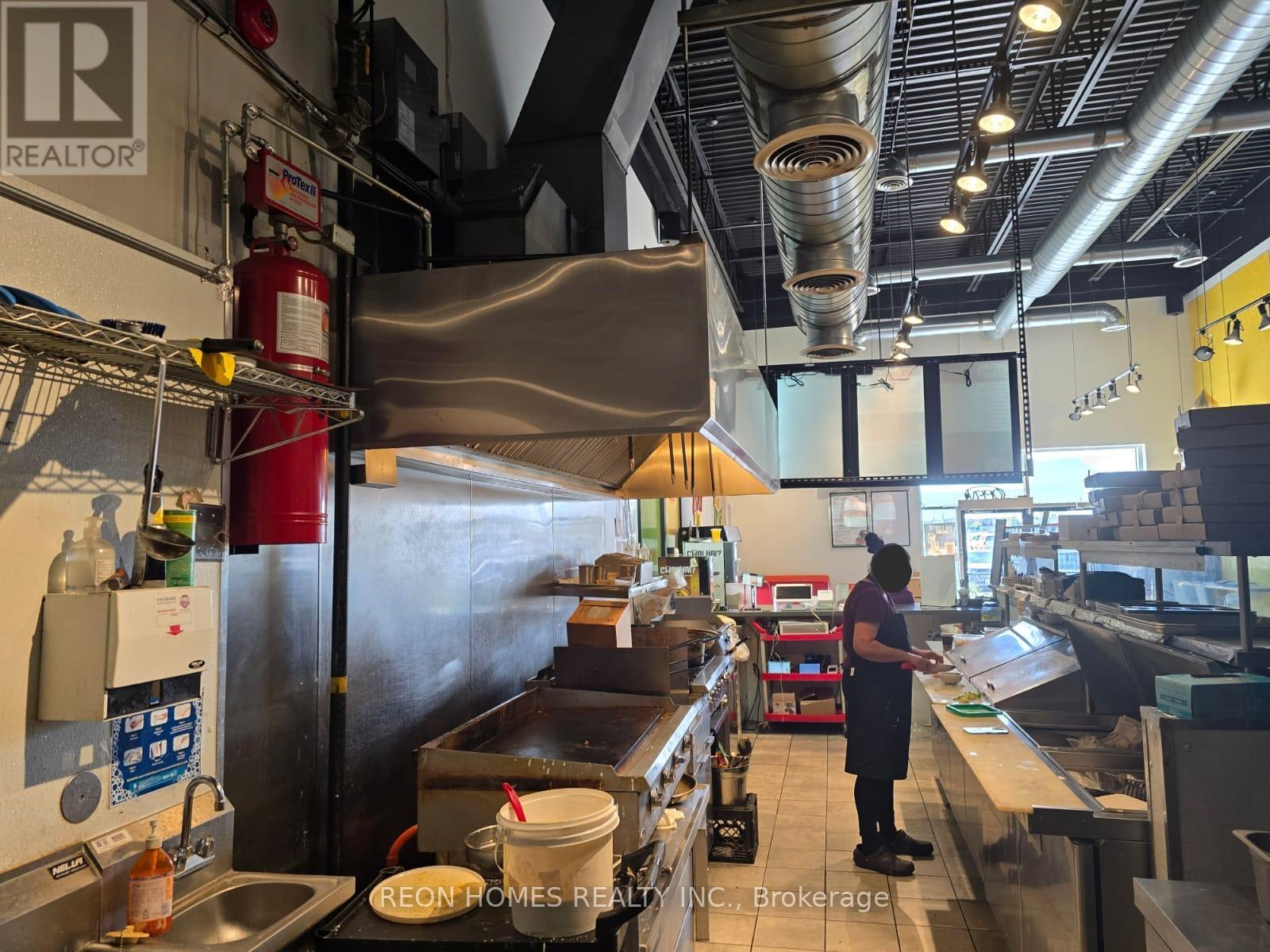 B3 - 170 Kingston Road E, Ajax, Ontario  L1Z 0C7 - Photo 2 - E12646648