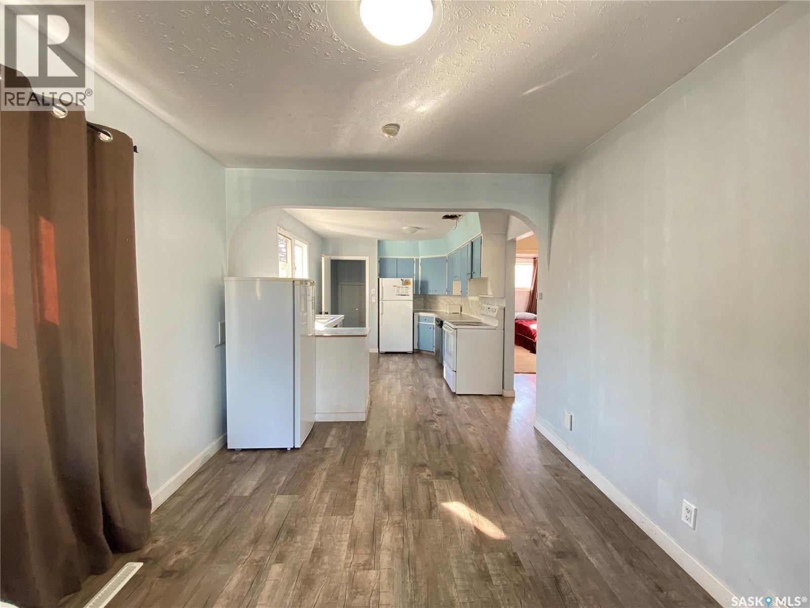 748 Rae Street, Regina, Saskatchewan  S4T 2A9 - Photo 5 - SK025828