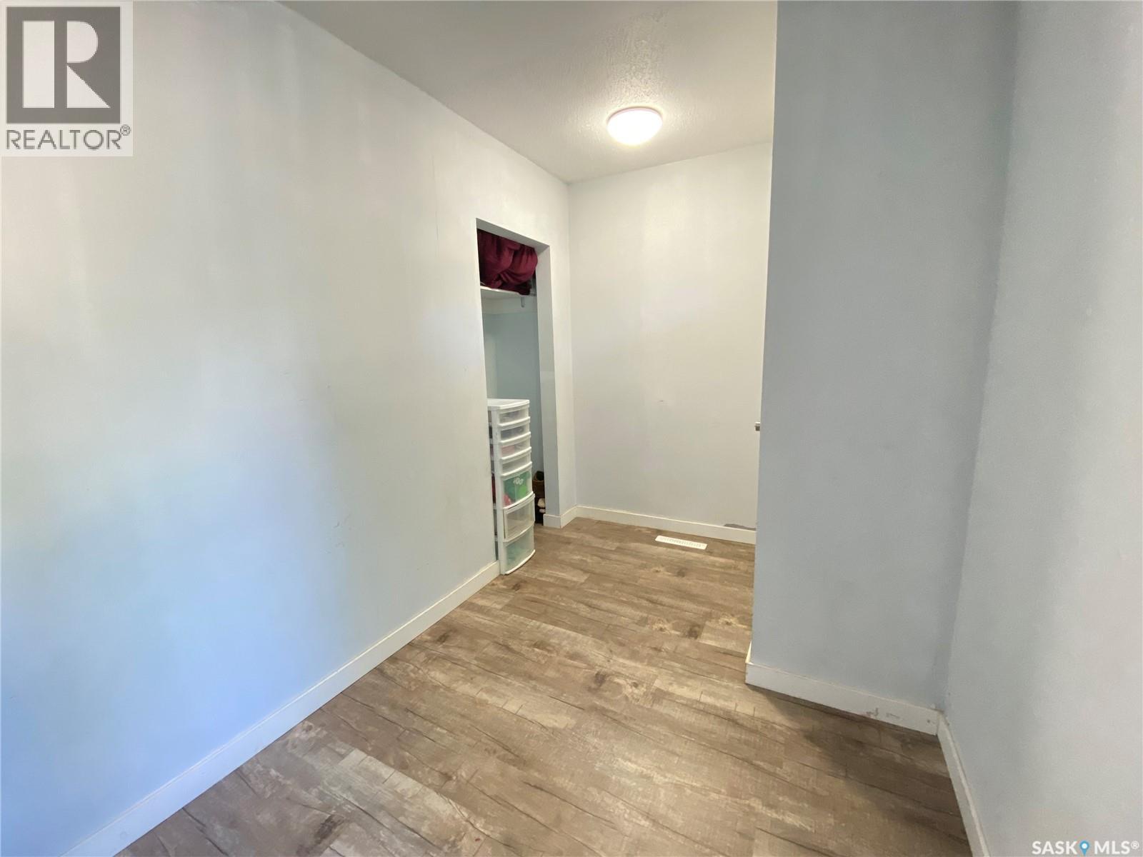 748 Rae Street, Regina, Saskatchewan  S4T 2A9 - Photo 8 - SK025828