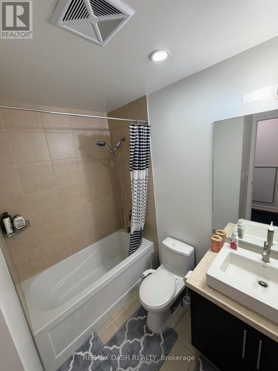 3204 - 1 The Esplanade Street, Toronto, Ontario  M5E 0A8 - Photo 8 - C12532936