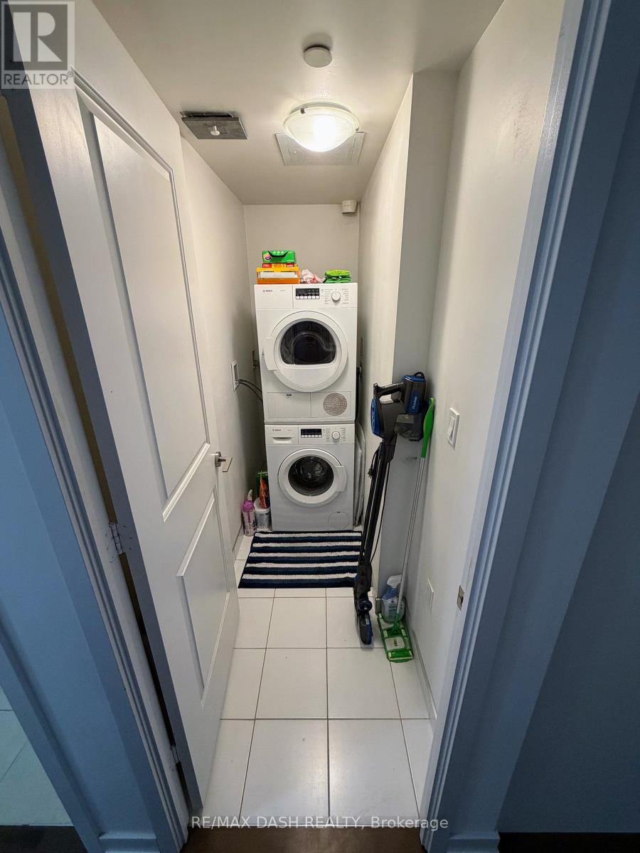 3204 - 1 The Esplanade Street, Toronto, Ontario  M5E 0A8 - Photo 9 - C12532936