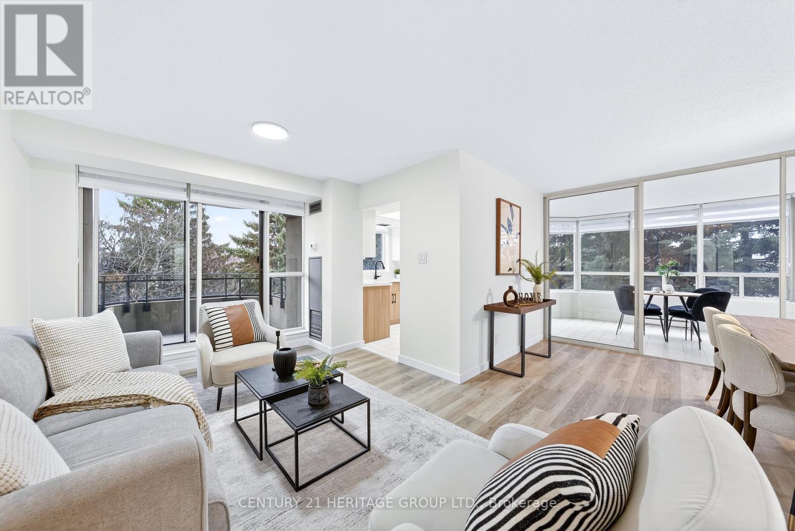 319 - 32 Clarissa Drive, Richmond Hill, Ontario  L4C 9R7 - Photo 12 - N12646550