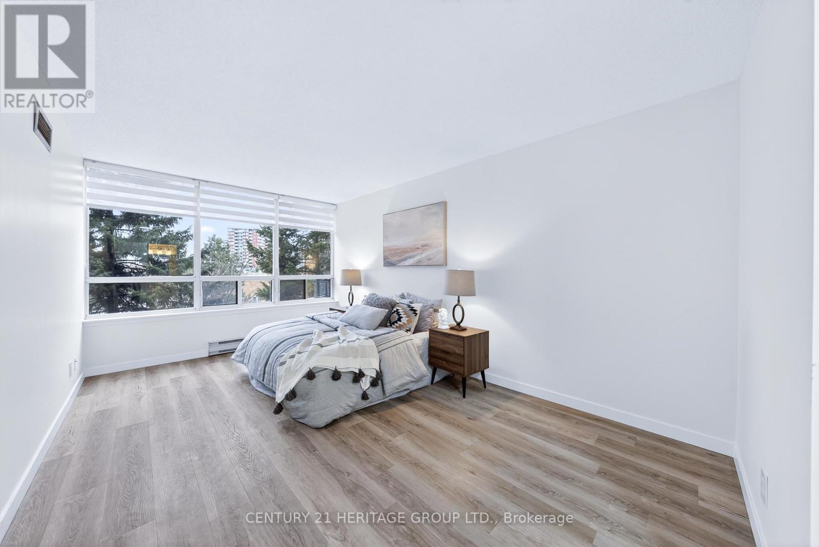 319 - 32 Clarissa Drive, Richmond Hill, Ontario  L4C 9R7 - Photo 27 - N12646550