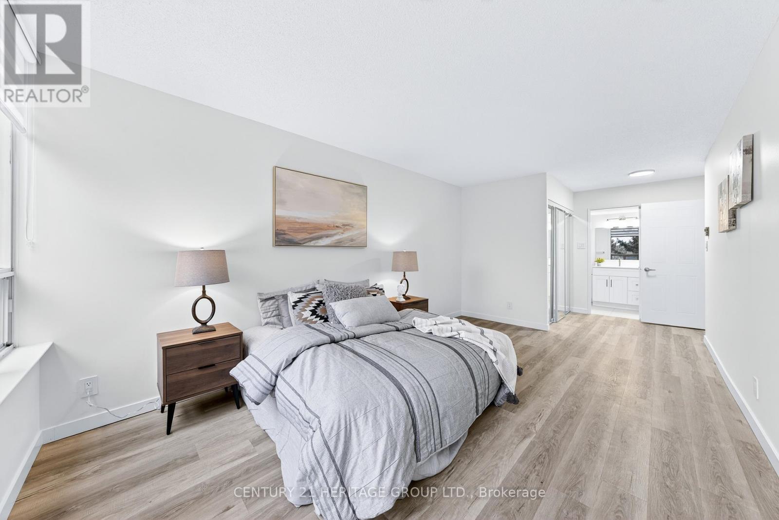 319 - 32 Clarissa Drive, Richmond Hill, Ontario  L4C 9R7 - Photo 28 - N12646550