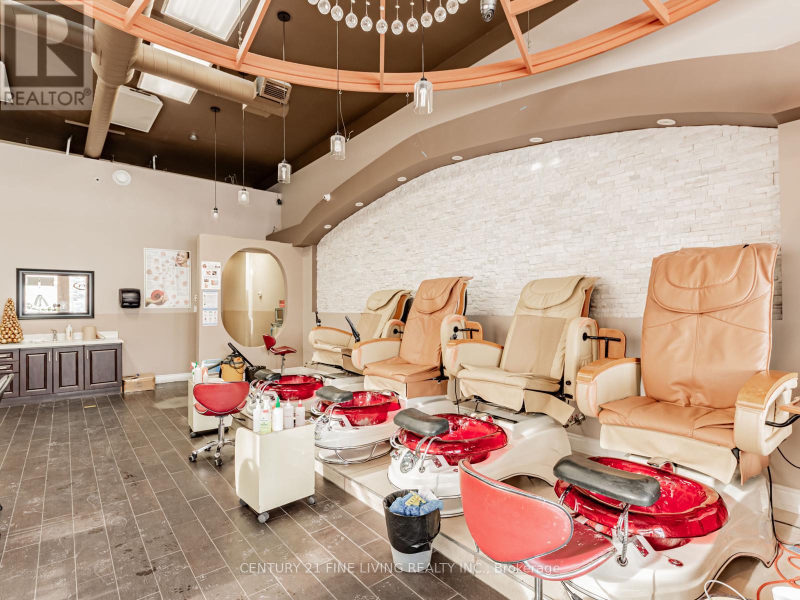 7 - 4101 Rutherford Road, Vaughan, Ontario  L4L 0K1 - Photo 11 - N12646592