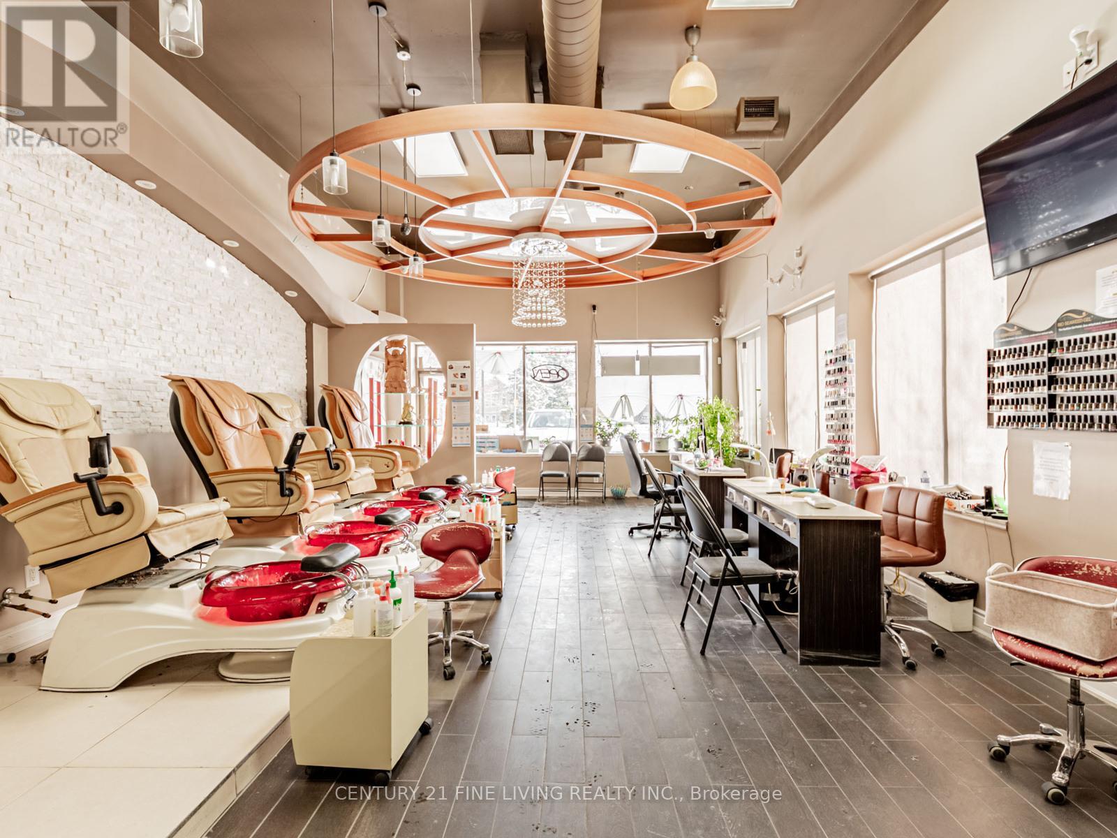 7 - 4101 Rutherford Road, Vaughan, Ontario  L4L 0K1 - Photo 13 - N12646592