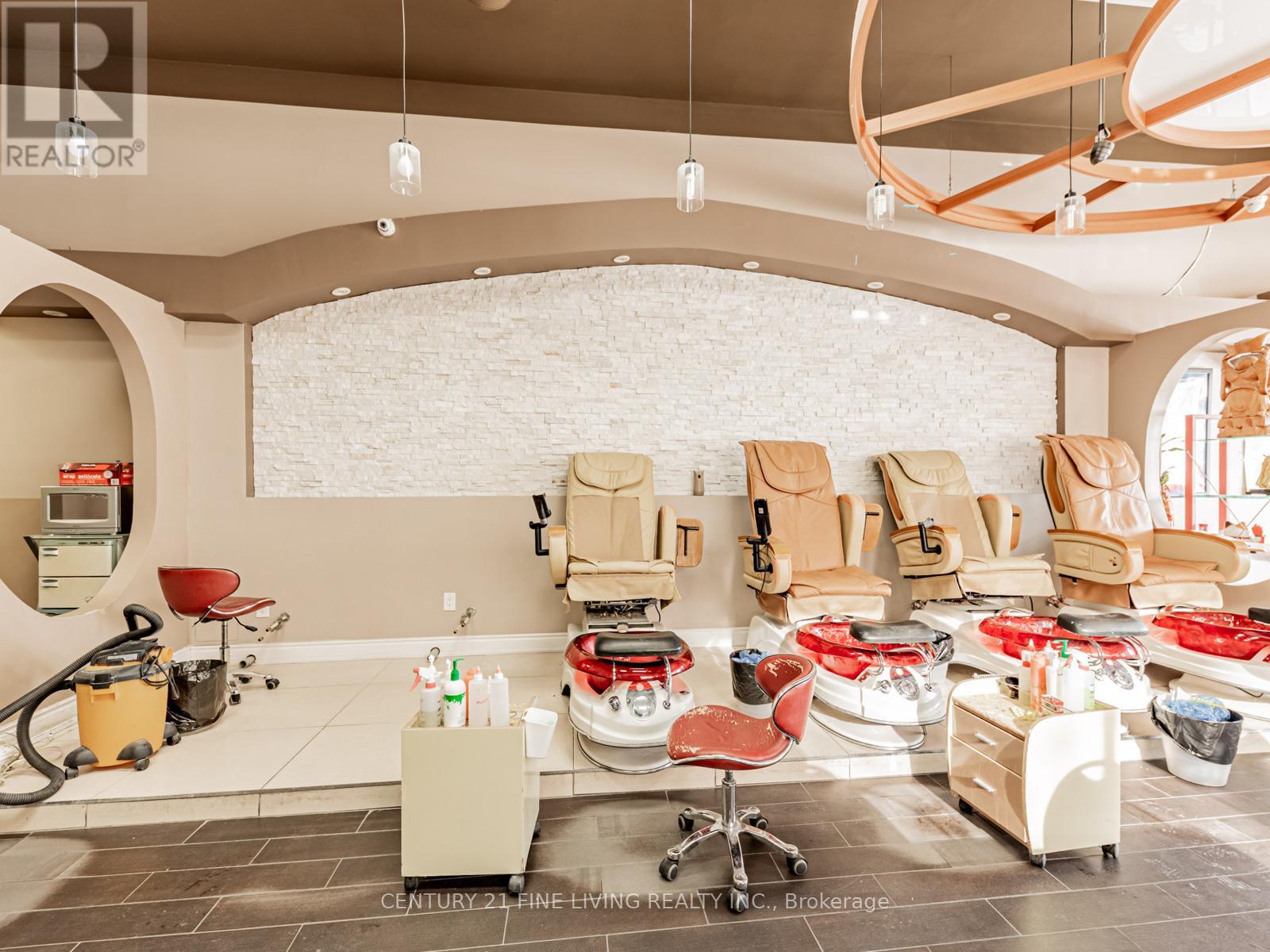 7 - 4101 Rutherford Road, Vaughan, Ontario  L4L 0K1 - Photo 16 - N12646592