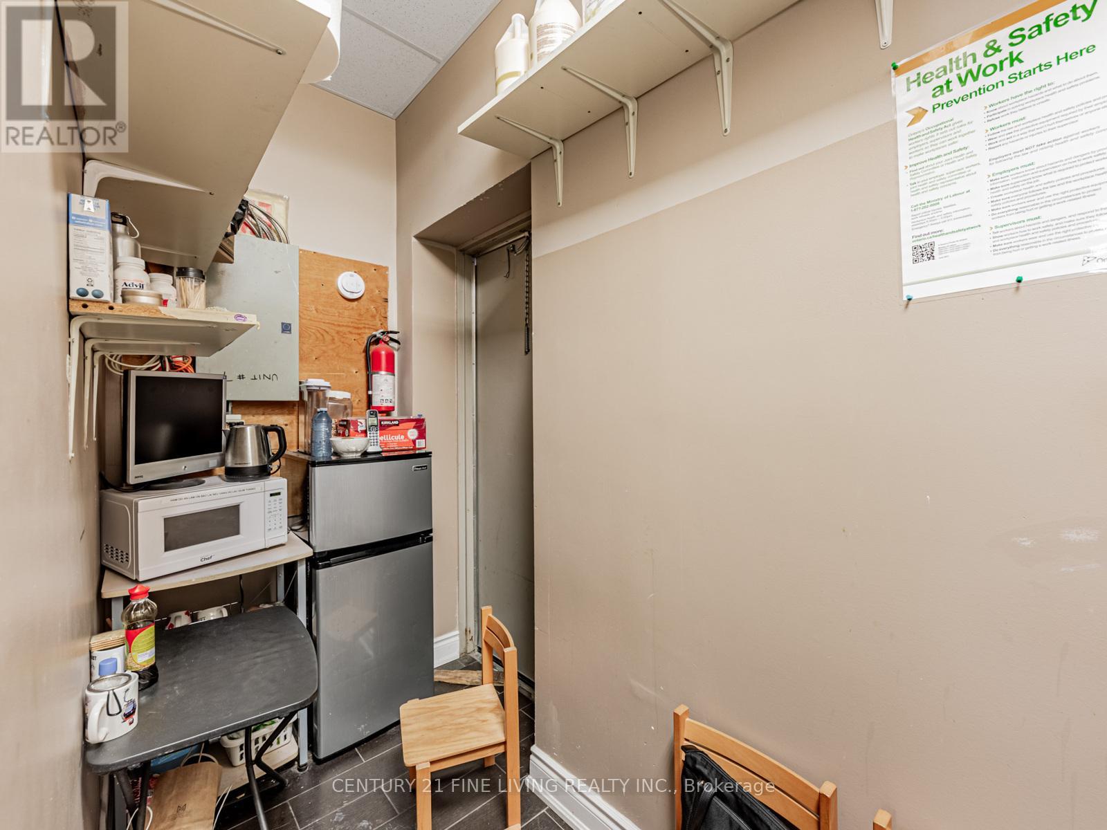 7 - 4101 Rutherford Road, Vaughan, Ontario  L4L 0K1 - Photo 17 - N12646592