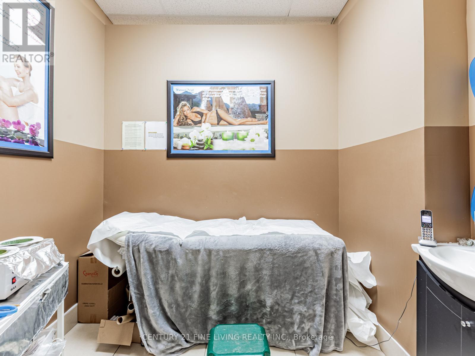 7 - 4101 Rutherford Road, Vaughan, Ontario  L4L 0K1 - Photo 23 - N12646592