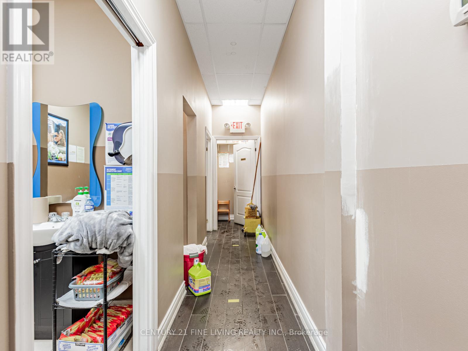 7 - 4101 Rutherford Road, Vaughan, Ontario  L4L 0K1 - Photo 25 - N12646592