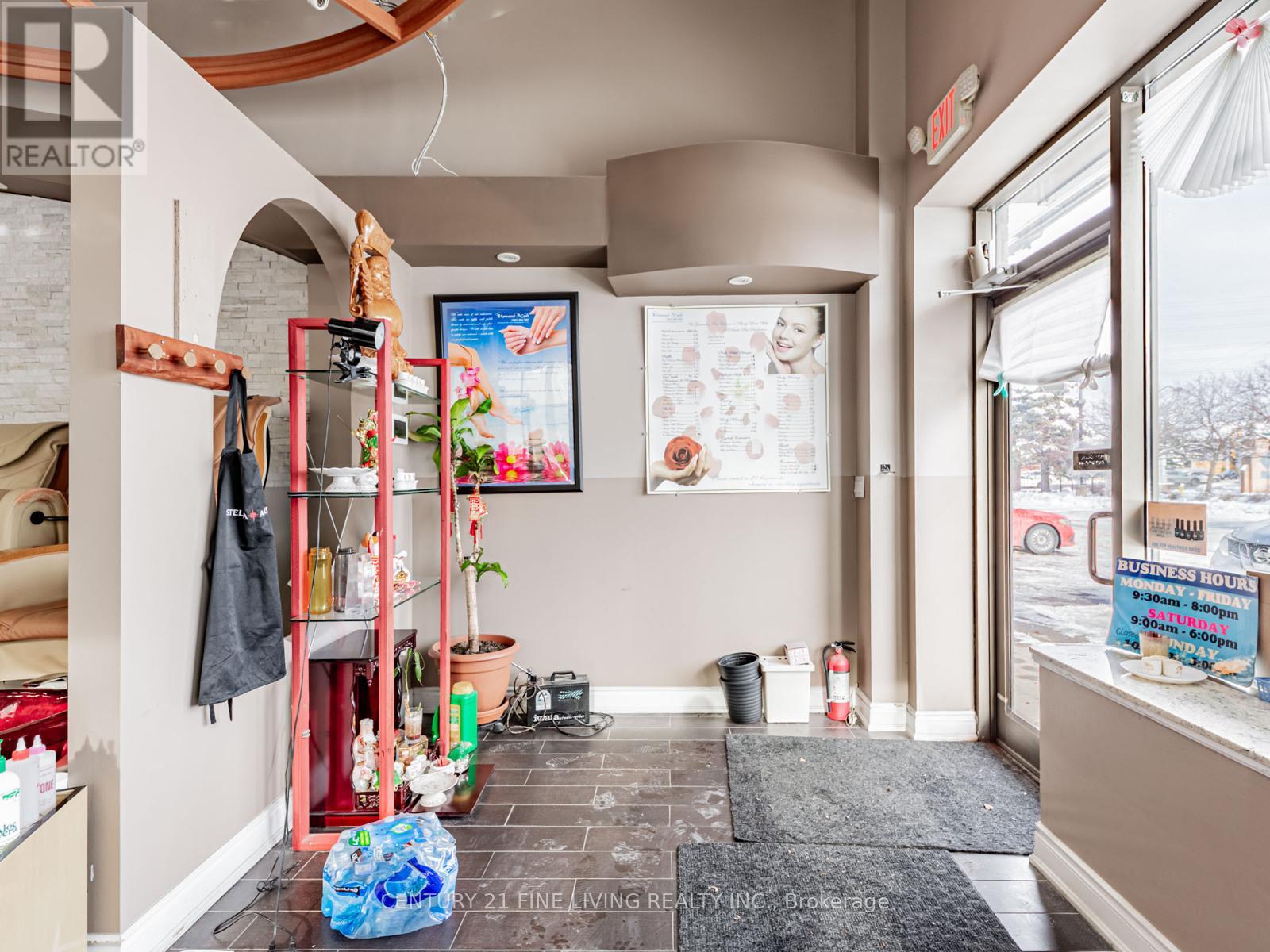 7 - 4101 Rutherford Road, Vaughan, Ontario  L4L 0K1 - Photo 6 - N12646592