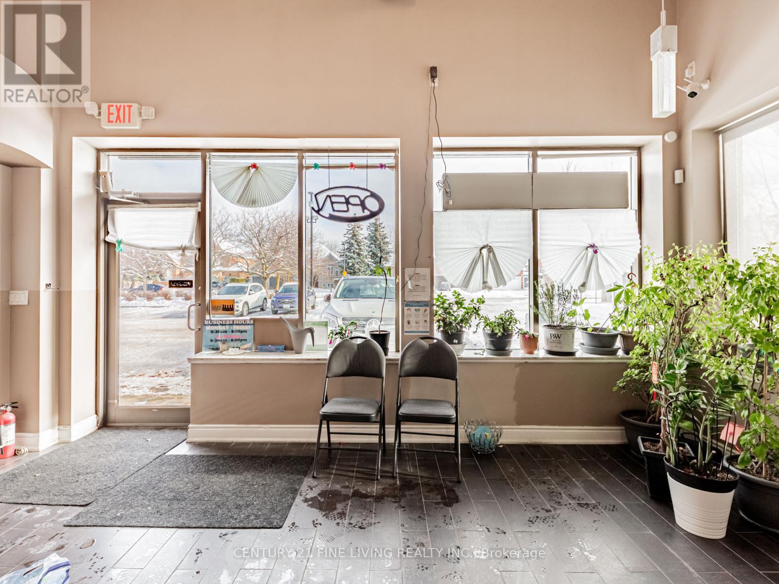 7 - 4101 Rutherford Road, Vaughan, Ontario  L4L 0K1 - Photo 9 - N12646592