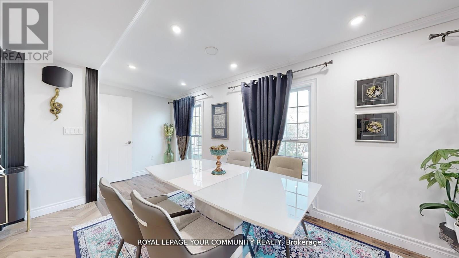 64 Machell Avenue, Aurora, Ontario  L4G 2R7 - Photo 13 - N12646608