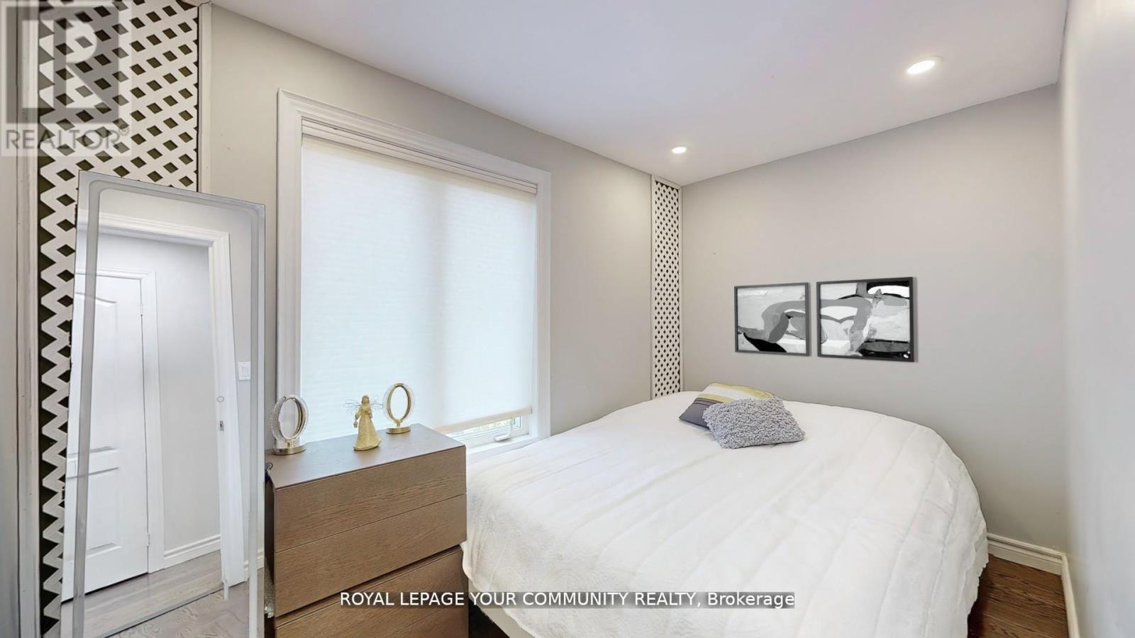 64 Machell Avenue, Aurora, Ontario  L4G 2R7 - Photo 16 - N12646608