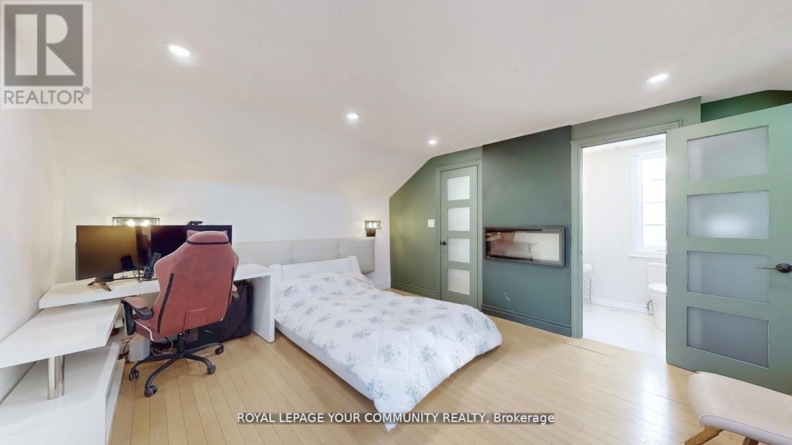 64 Machell Avenue, Aurora, Ontario  L4G 2R7 - Photo 25 - N12646608