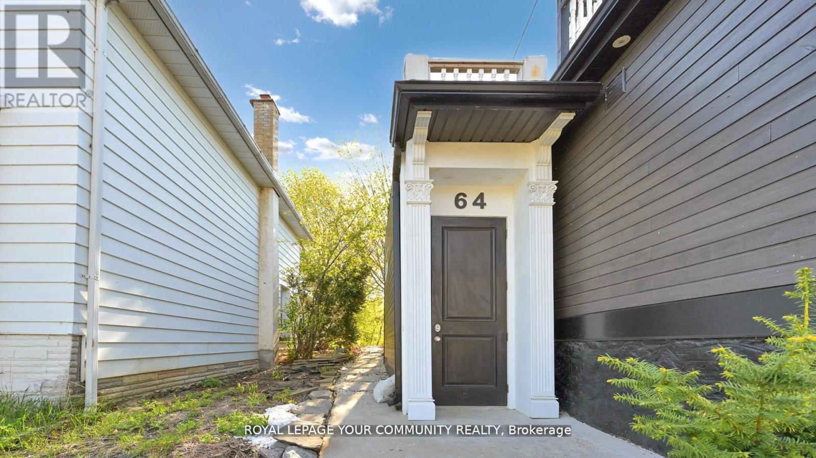 64 Machell Avenue, Aurora, Ontario  L4G 2R7 - Photo 3 - N12646608