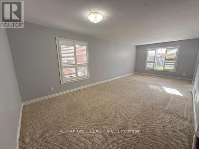 758 Grand Banks Drive, Waterloo, Ontario  N2K 4N3 - Photo 11 - X12646160