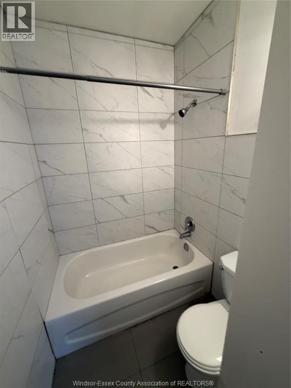 2250 Howard, Windsor, Ontario  N8X 3V1 - Photo 5 - 25031947