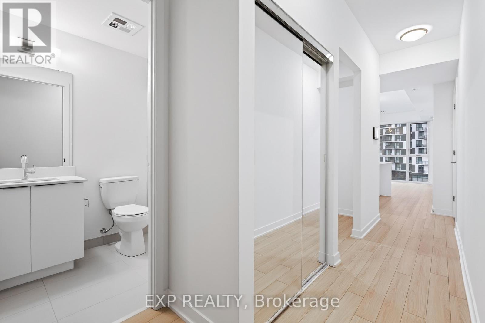 3079 Trafalgar Road, Oakville, Ontario  L6H 8C5 - Photo 11 - W12646540