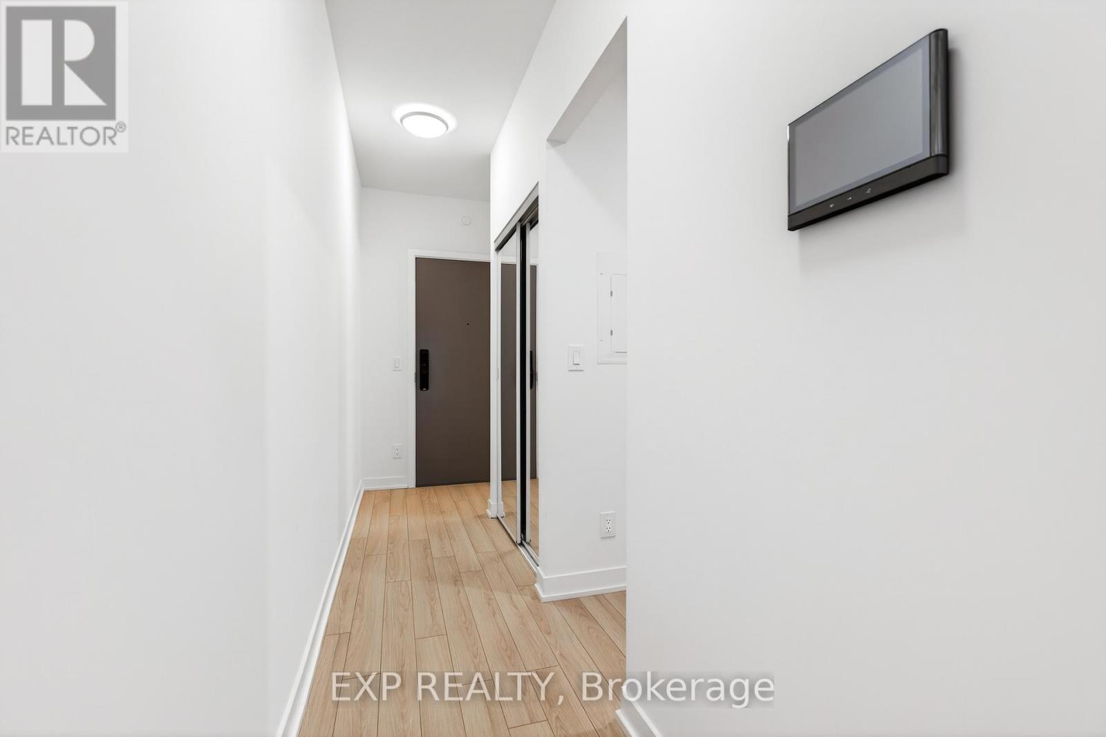 3079 Trafalgar Road, Oakville, Ontario  L6H 8C5 - Photo 13 - W12646540