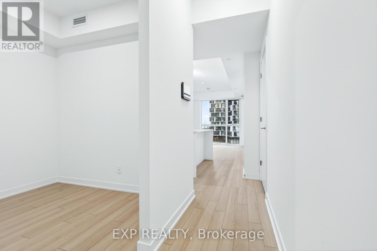 3079 Trafalgar Road, Oakville, Ontario  L6H 8C5 - Photo 18 - W12646540