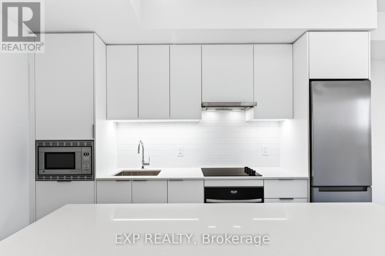 3079 Trafalgar Road, Oakville, Ontario  L6H 8C5 - Photo 22 - W12646540