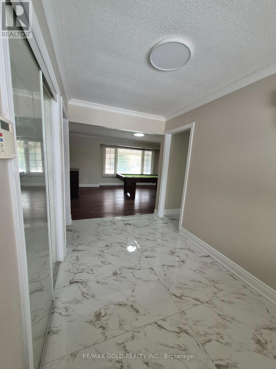 10414 Chinguacousy Road, Brampton, Ontario  L7A 0G8 - Photo 2 - W12646584