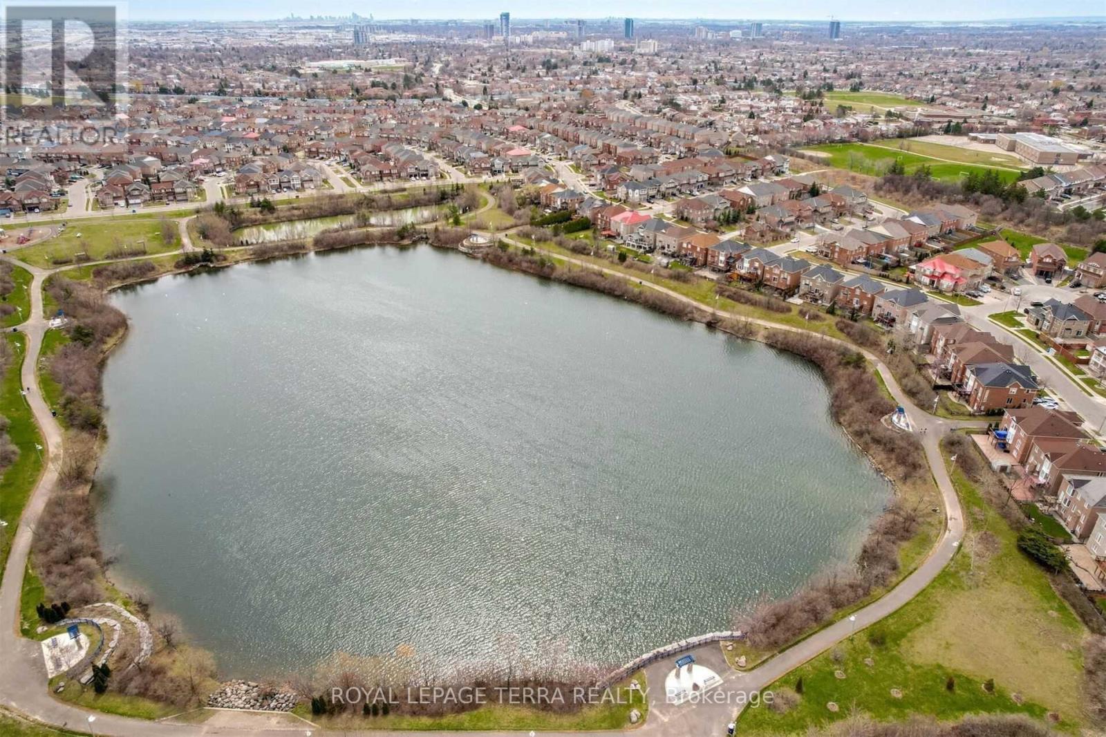 Bsmt - 37 Southlake Boulevard, Brampton, Ontario  L6V 4P4 - Photo 10 - W12646600