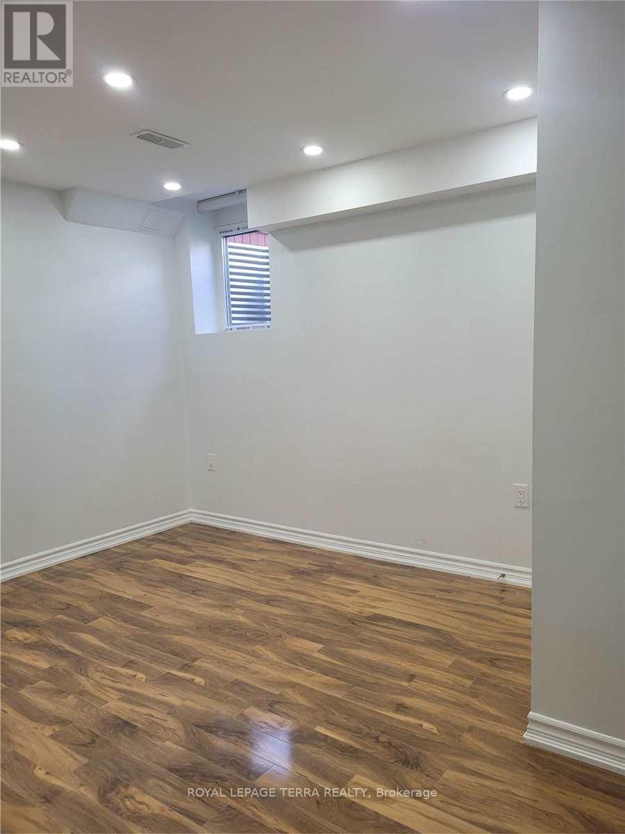 Bsmt - 37 Southlake Boulevard, Brampton, Ontario  L6V 4P4 - Photo 7 - W12646600