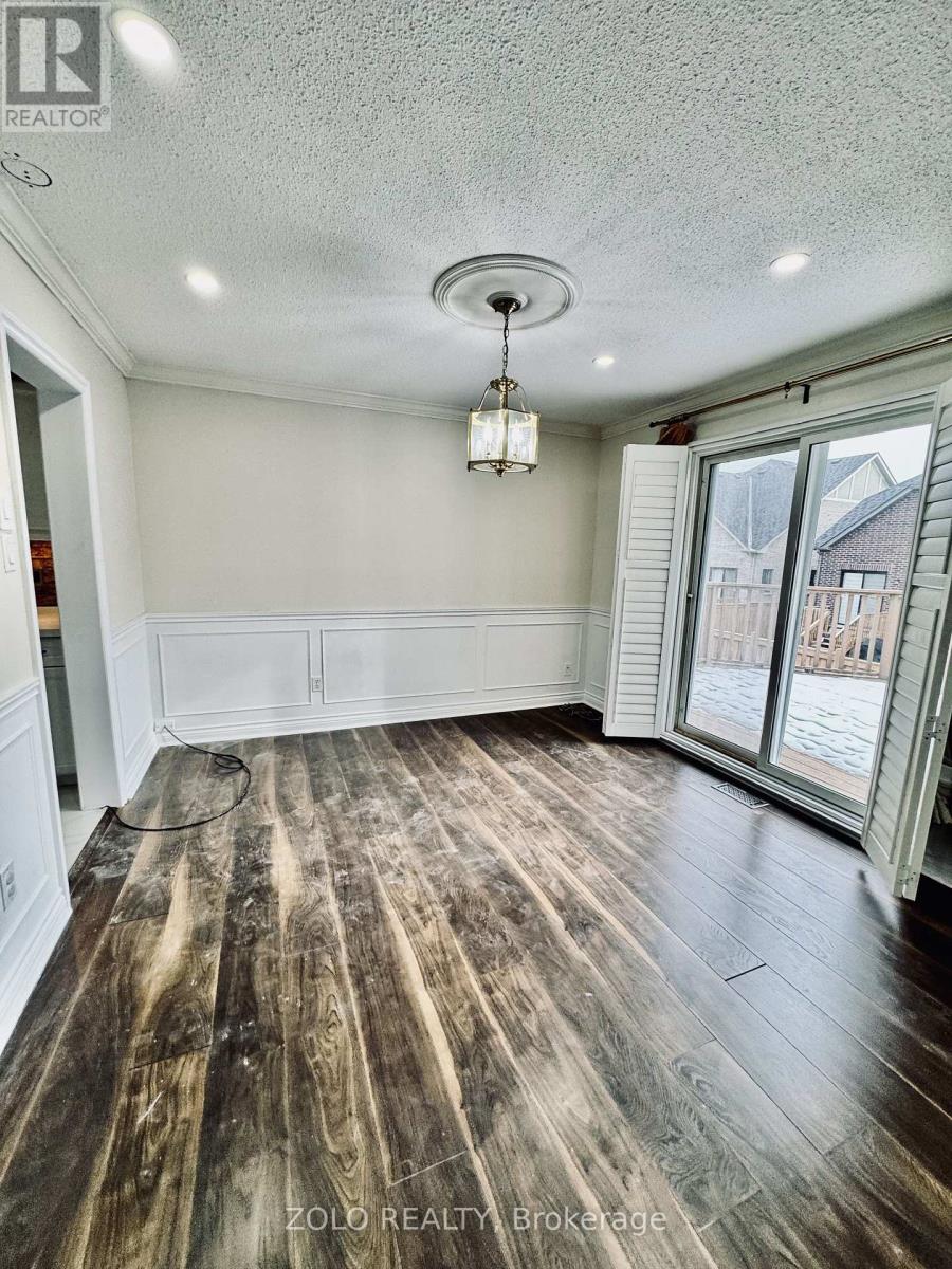 1062 Havendale Boulevard, Burlington, Ontario  L7P 3P8 - Photo 10 - W12646632