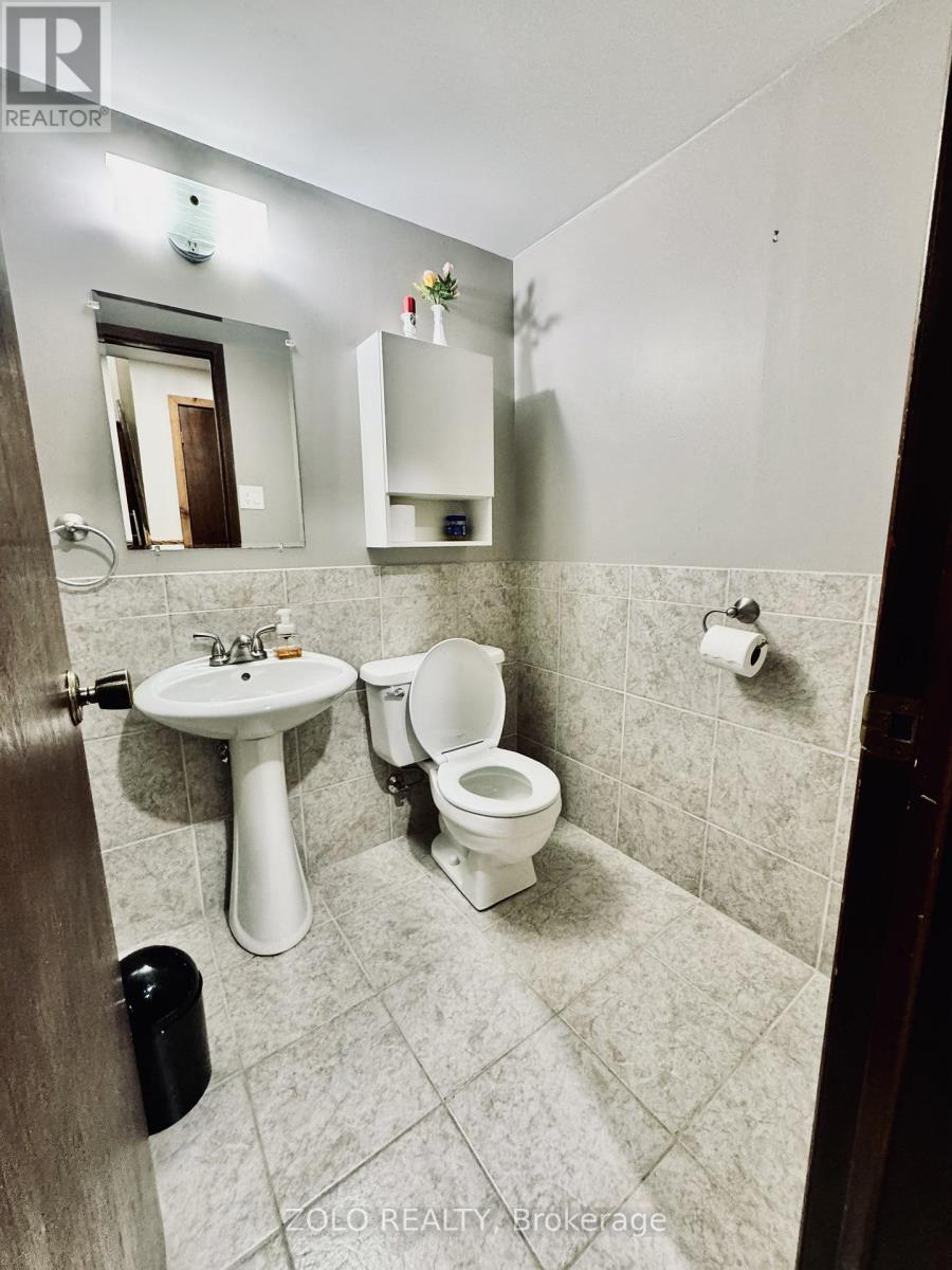 1062 Havendale Boulevard, Burlington, Ontario  L7P 3P8 - Photo 27 - W12646632