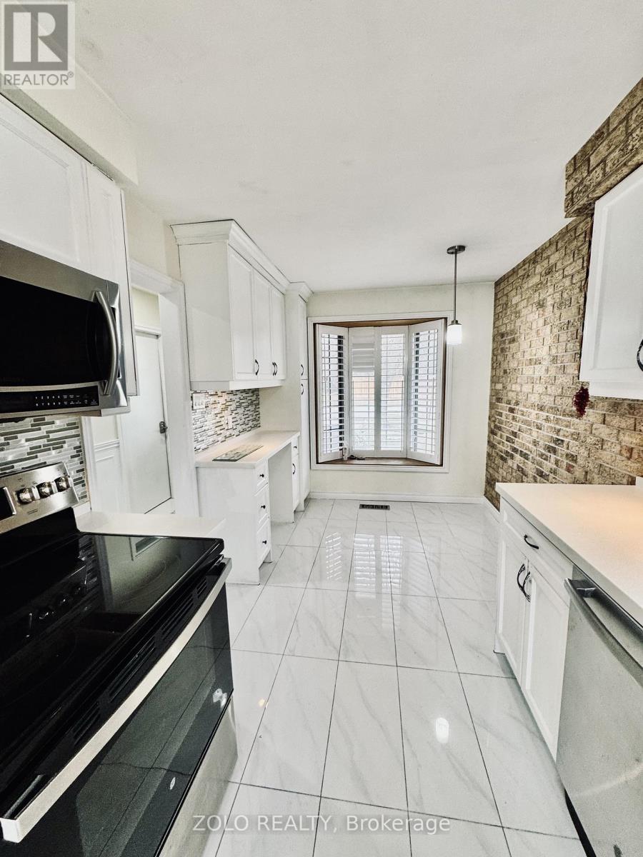 1062 Havendale Boulevard, Burlington, Ontario  L7P 3P8 - Photo 4 - W12646632