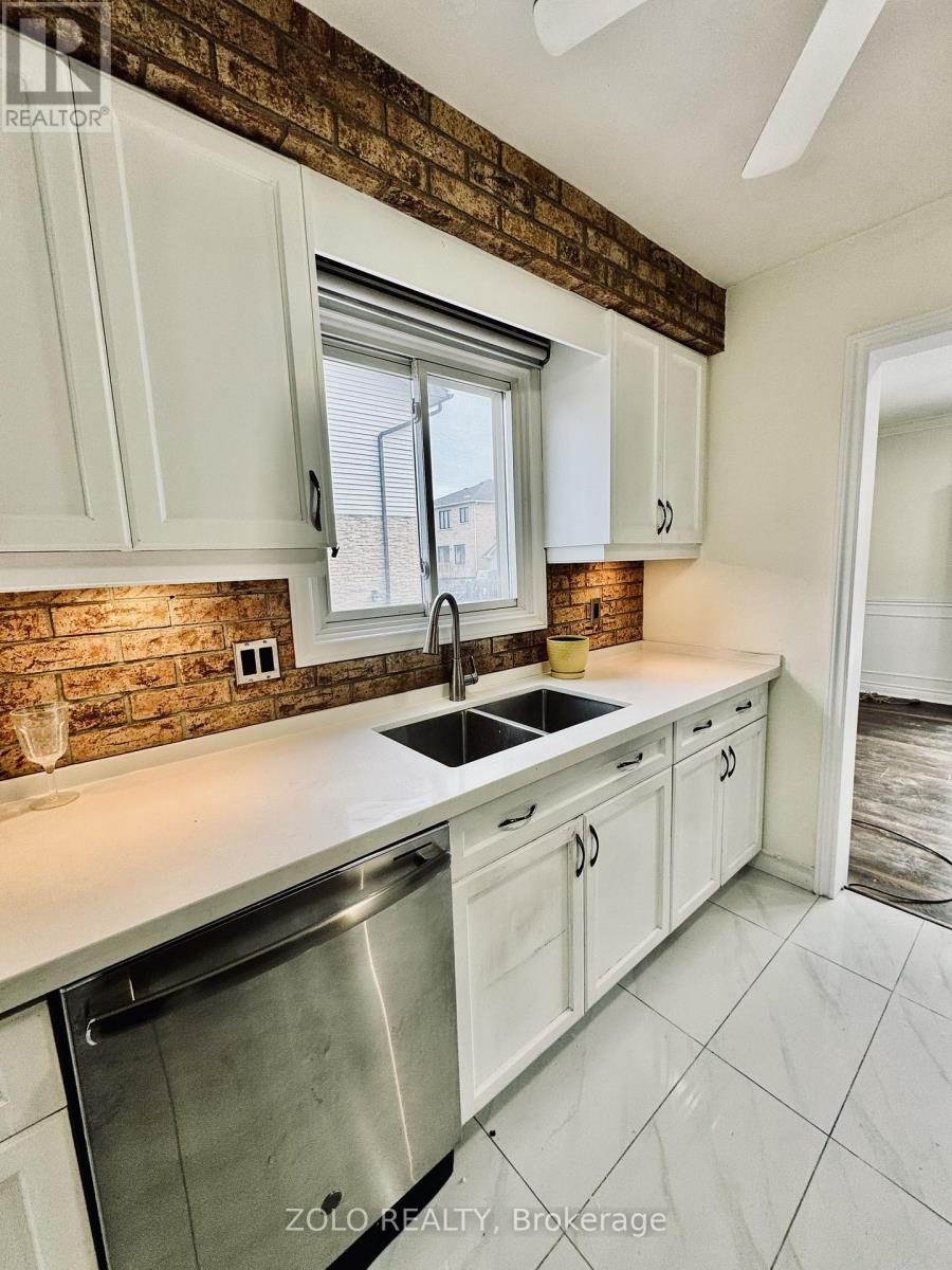 1062 Havendale Boulevard, Burlington, Ontario  L7P 3P8 - Photo 7 - W12646632