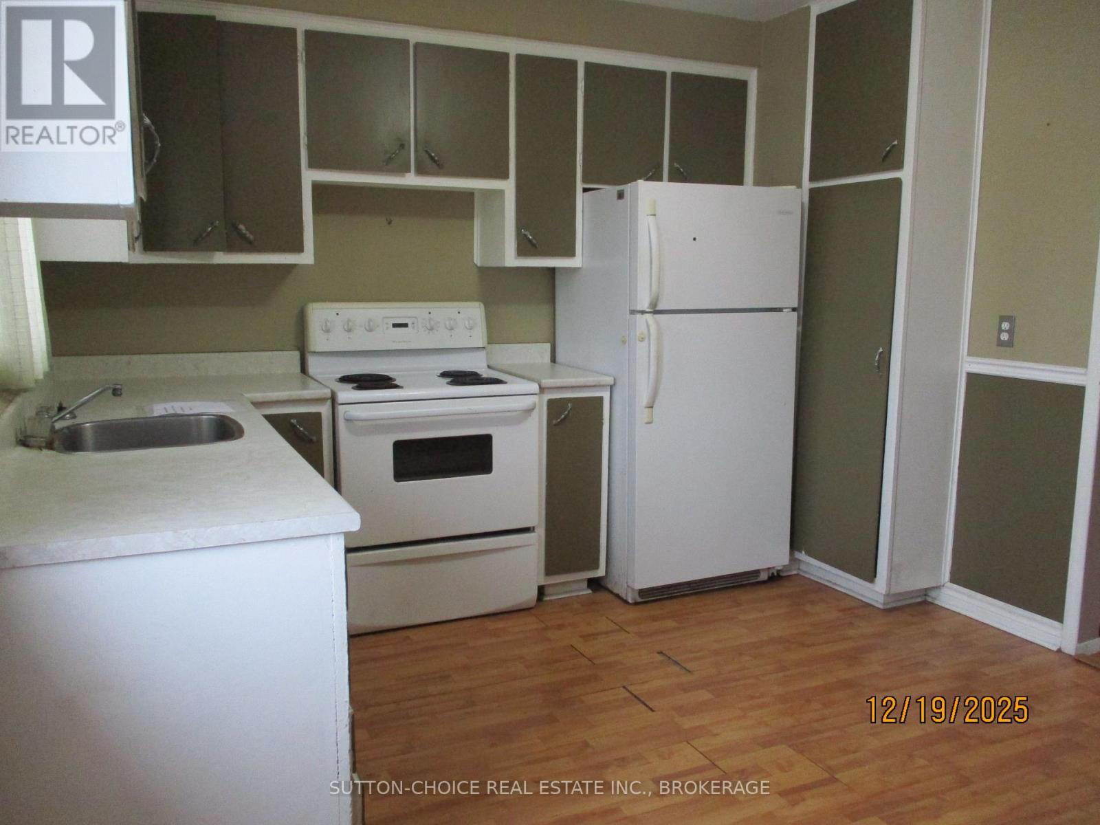 1225 Harrison Street, North Bay, Ontario  P1B 6H1 - Photo 10 - X12646666