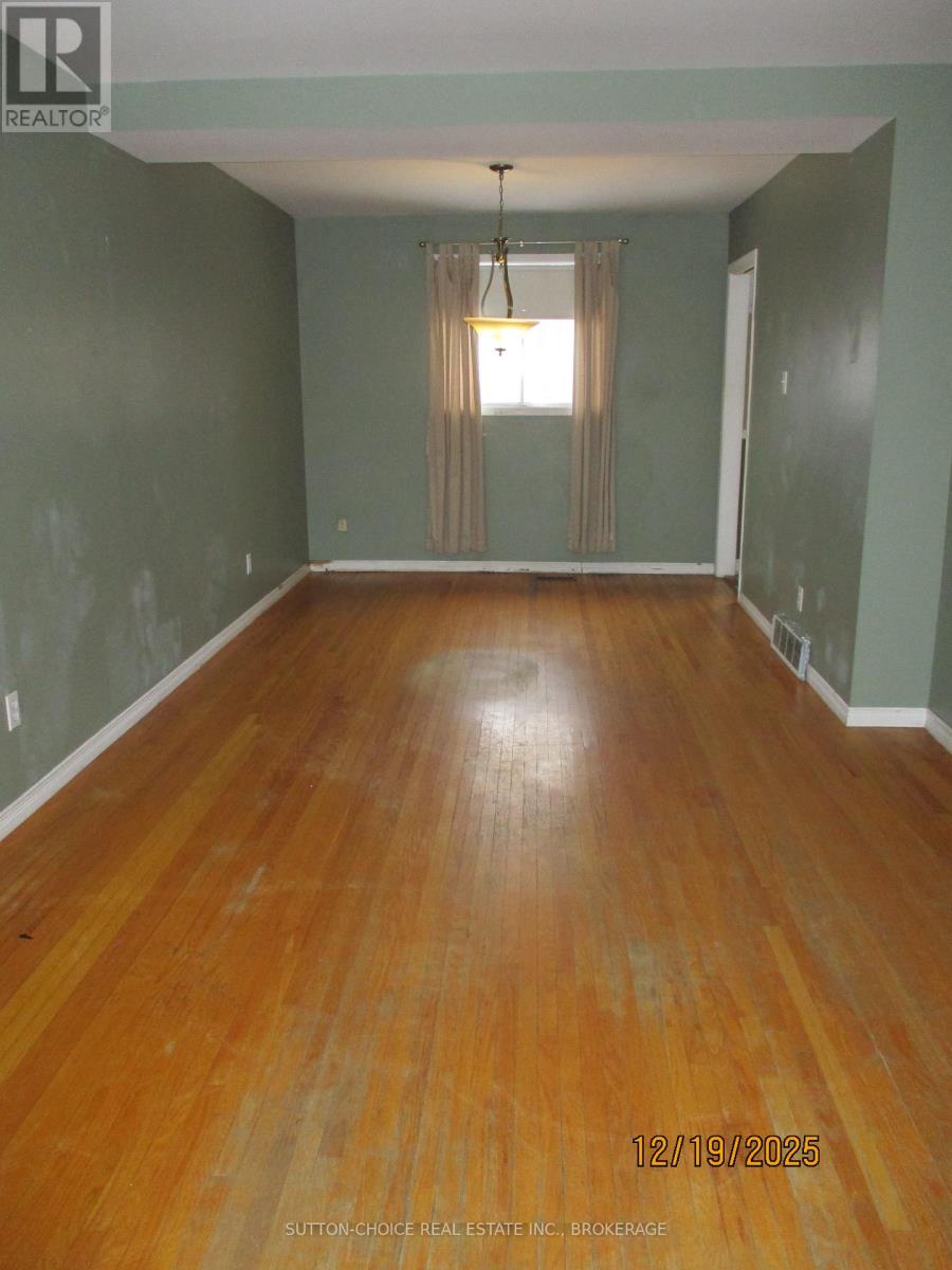 1225 Harrison Street, North Bay, Ontario  P1B 6H1 - Photo 5 - X12646666