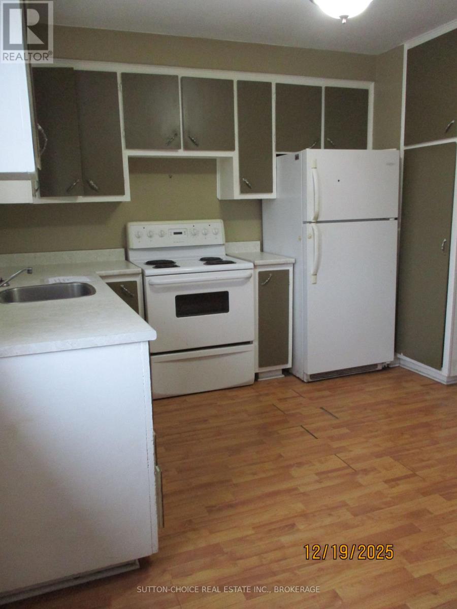 1225 Harrison Street, North Bay, Ontario  P1B 6H1 - Photo 8 - X12646666