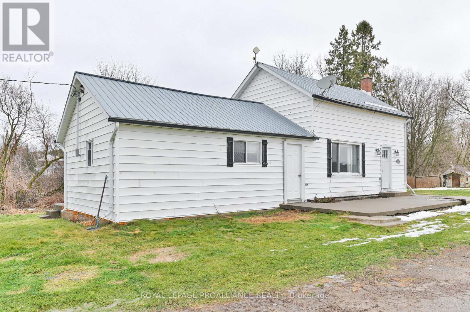 256 Moira Road, Centre Hastings, Ontario  K0K 3E0 - Photo 4 - X12646504