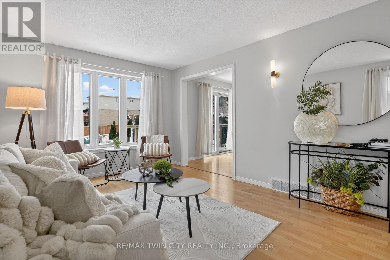 54 Glencliffe Court, Kitchener, Ontario  N2B 3X1 - Photo 11 - X12646626