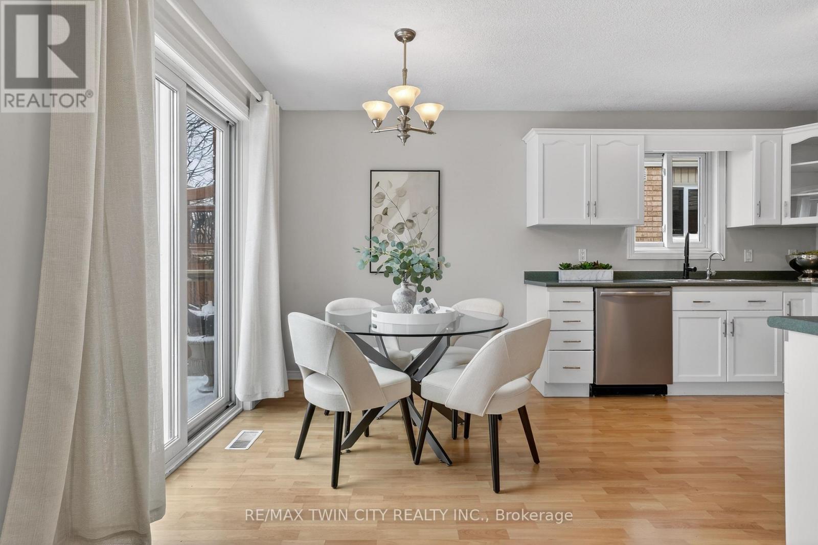 54 Glencliffe Court, Kitchener, Ontario  N2B 3X1 - Photo 14 - X12646626