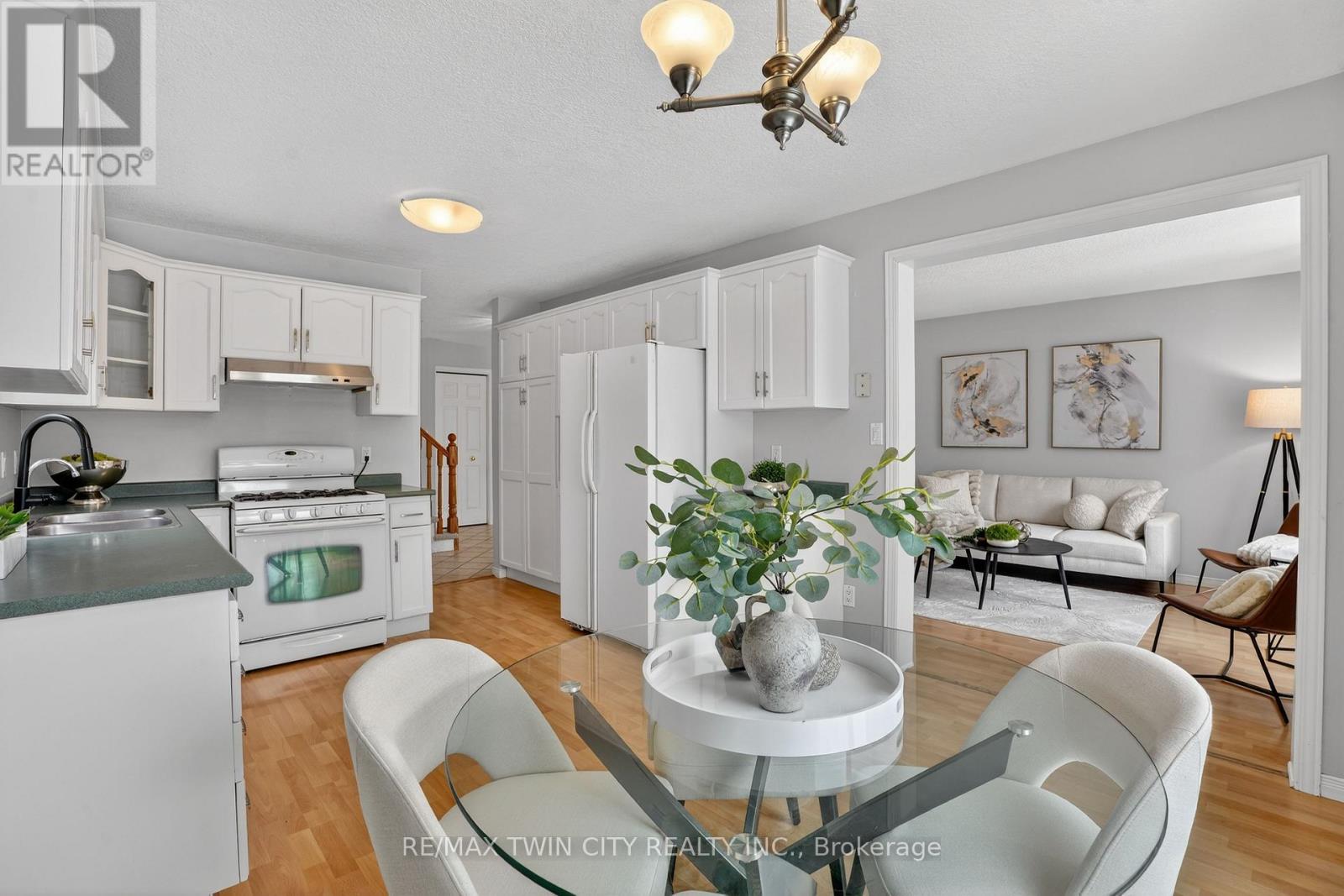 54 Glencliffe Court, Kitchener, Ontario  N2B 3X1 - Photo 16 - X12646626