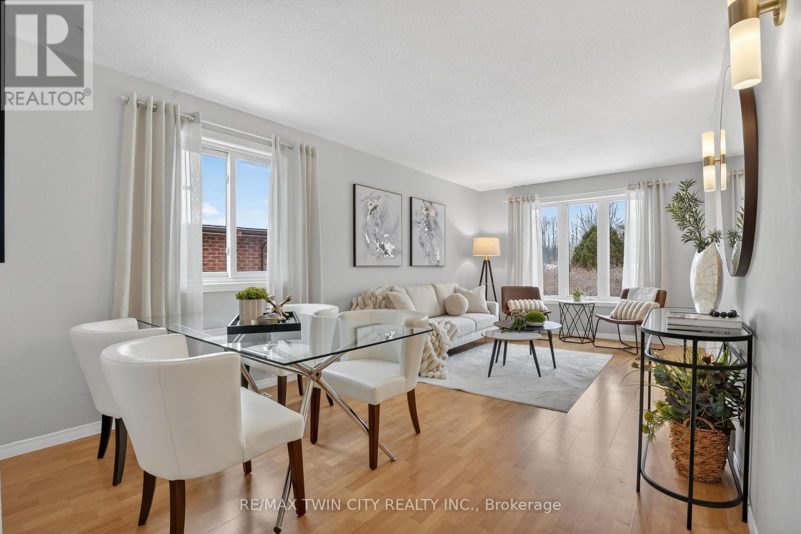 54 Glencliffe Court, Kitchener, Ontario  N2B 3X1 - Photo 9 - X12646626