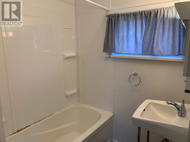 1256 Wellington Street East, Sault Ste. Marie, Ontario  P6A 2P4 - Photo 8 - SM253338