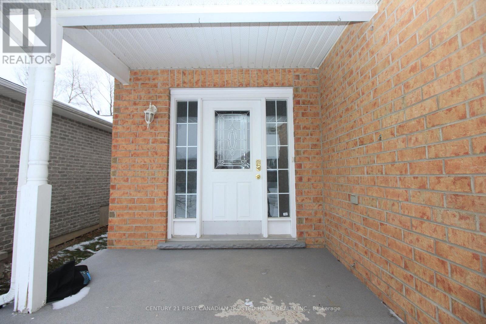 1681 Benjamin Drive, London East, Ontario  N5V 5K1 - Photo 3 - X12646680