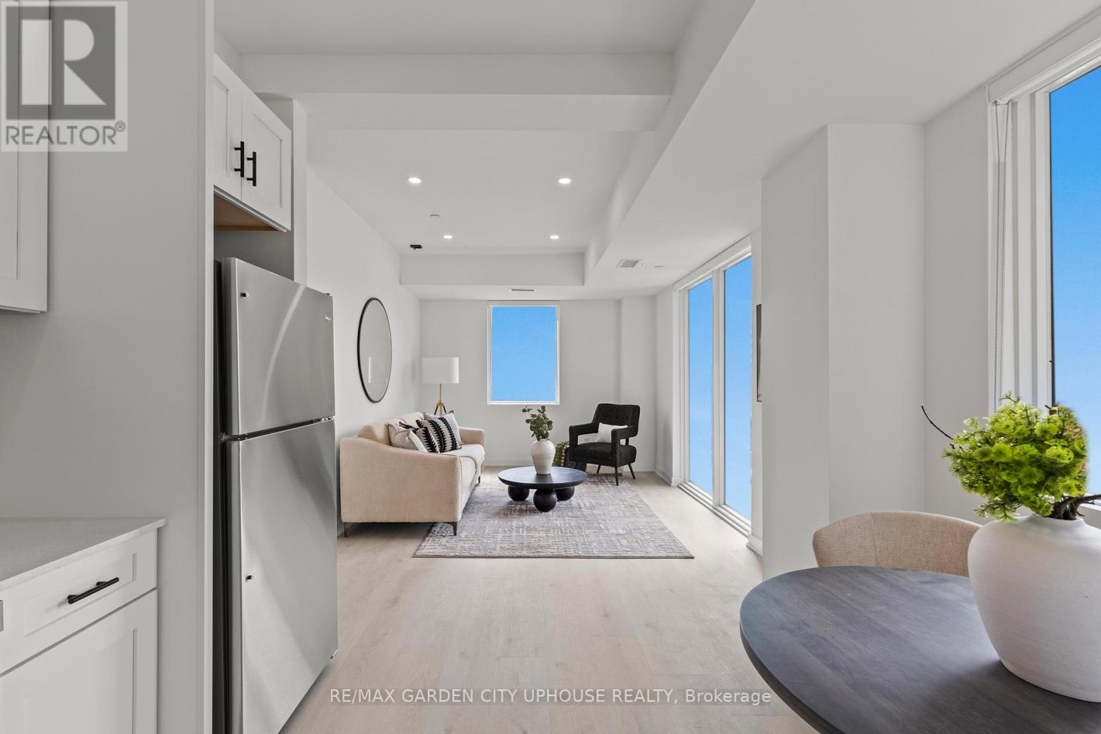 601 - 57 Carlisle Street, St. Catharines, Ontario  L2R 7N6 - Photo 13 - X12646706