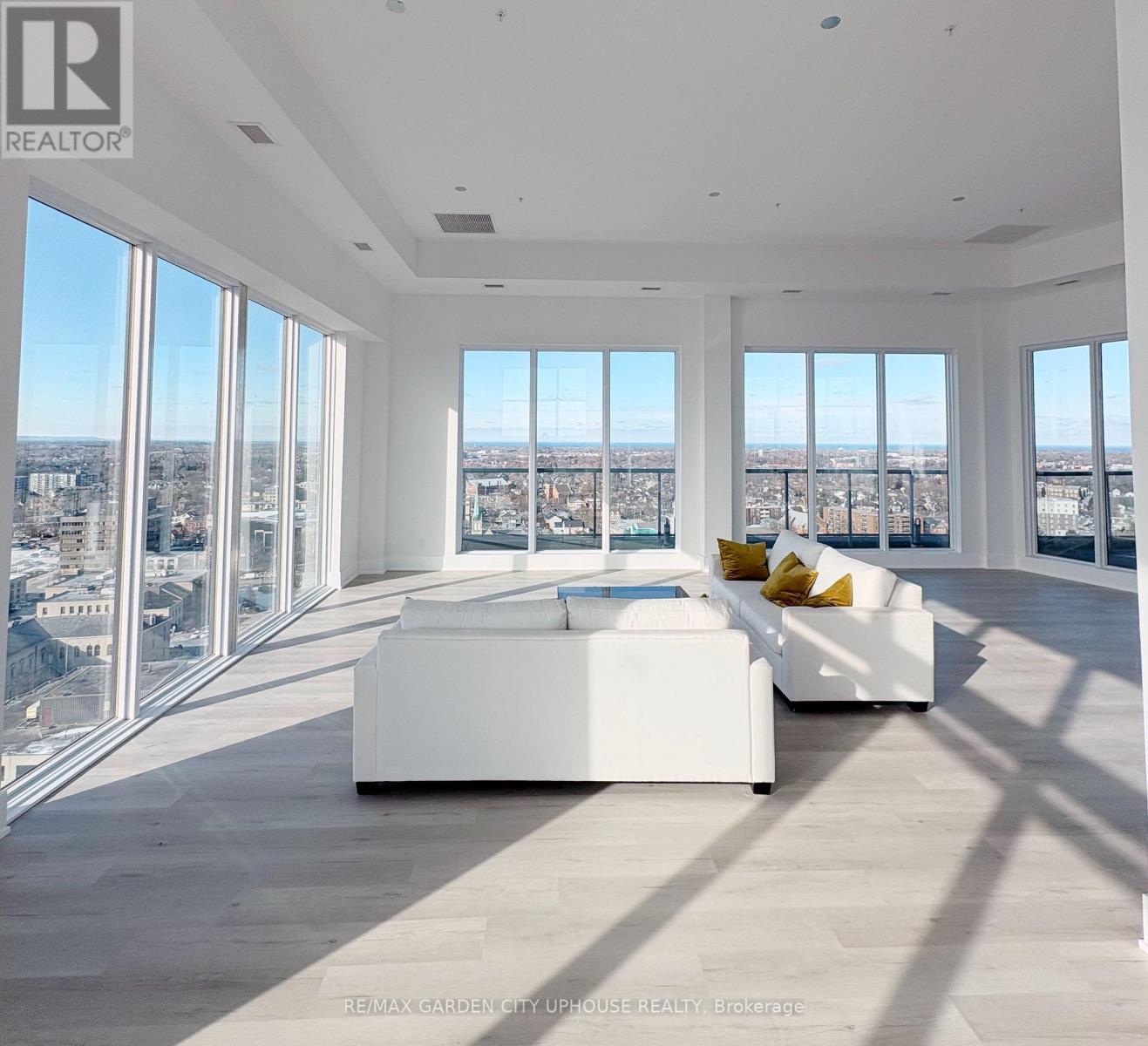 609 - 57 Carlisle Street, St. Catharines, Ontario  L2R 7N6 - Photo 12 - X12646712