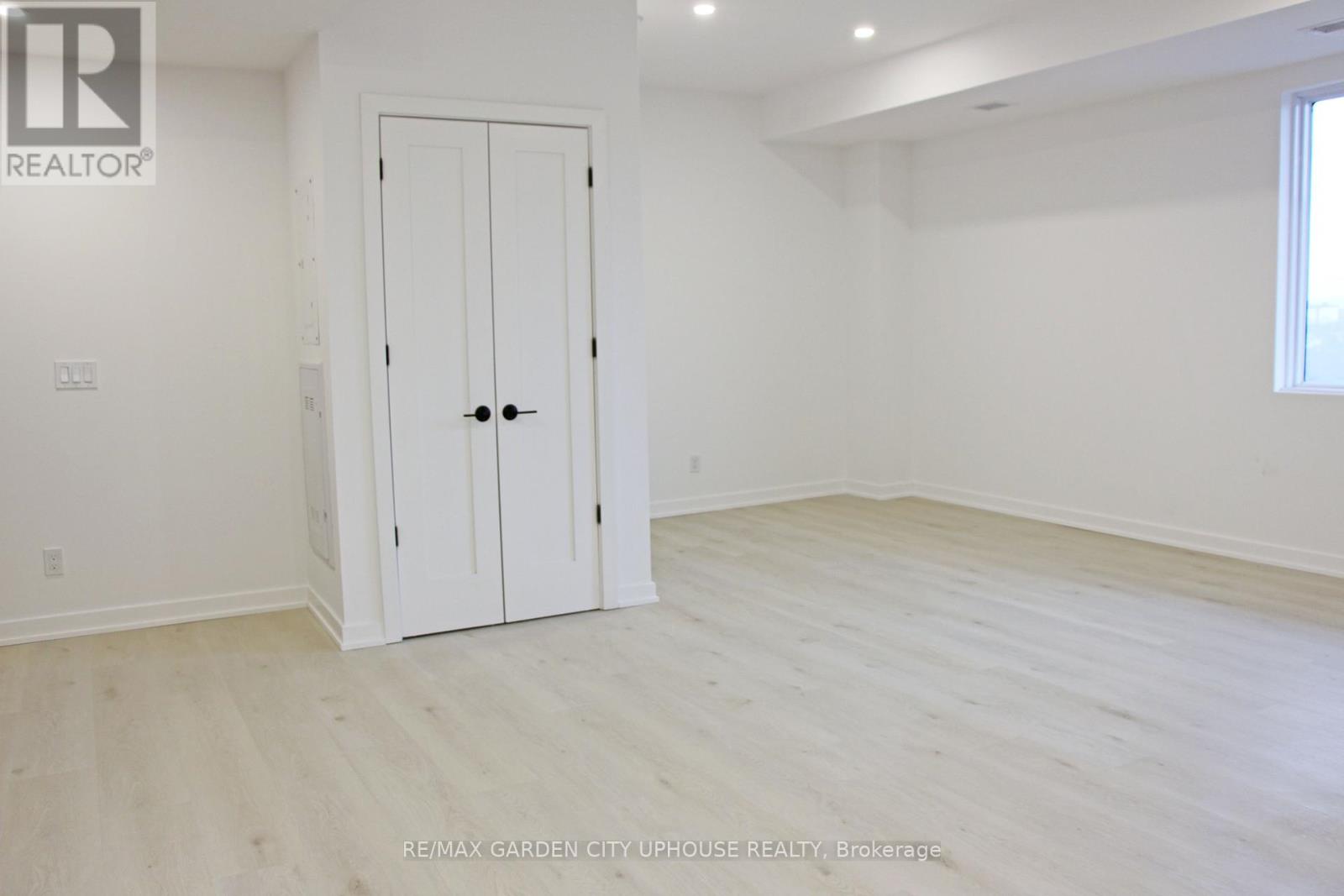 609 - 57 Carlisle Street, St. Catharines, Ontario  L2R 7N6 - Photo 6 - X12646712