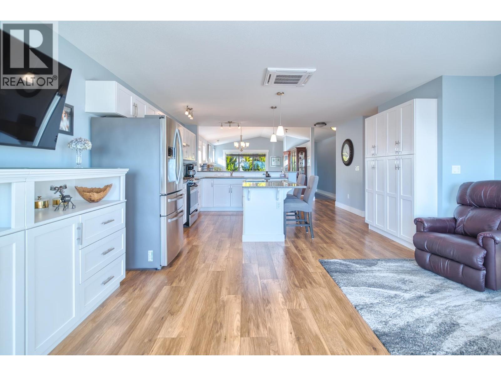 6263 Apollo Road, Sechelt, British Columbia V7Z 0N7 - Photo 17 - R3074704