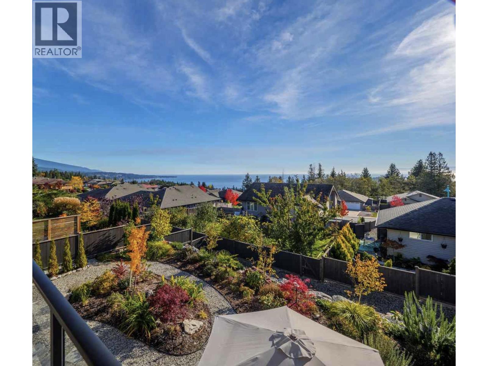 6263 Apollo Road, Sechelt, British Columbia V7Z 0N7 - Photo 37 - R3074704