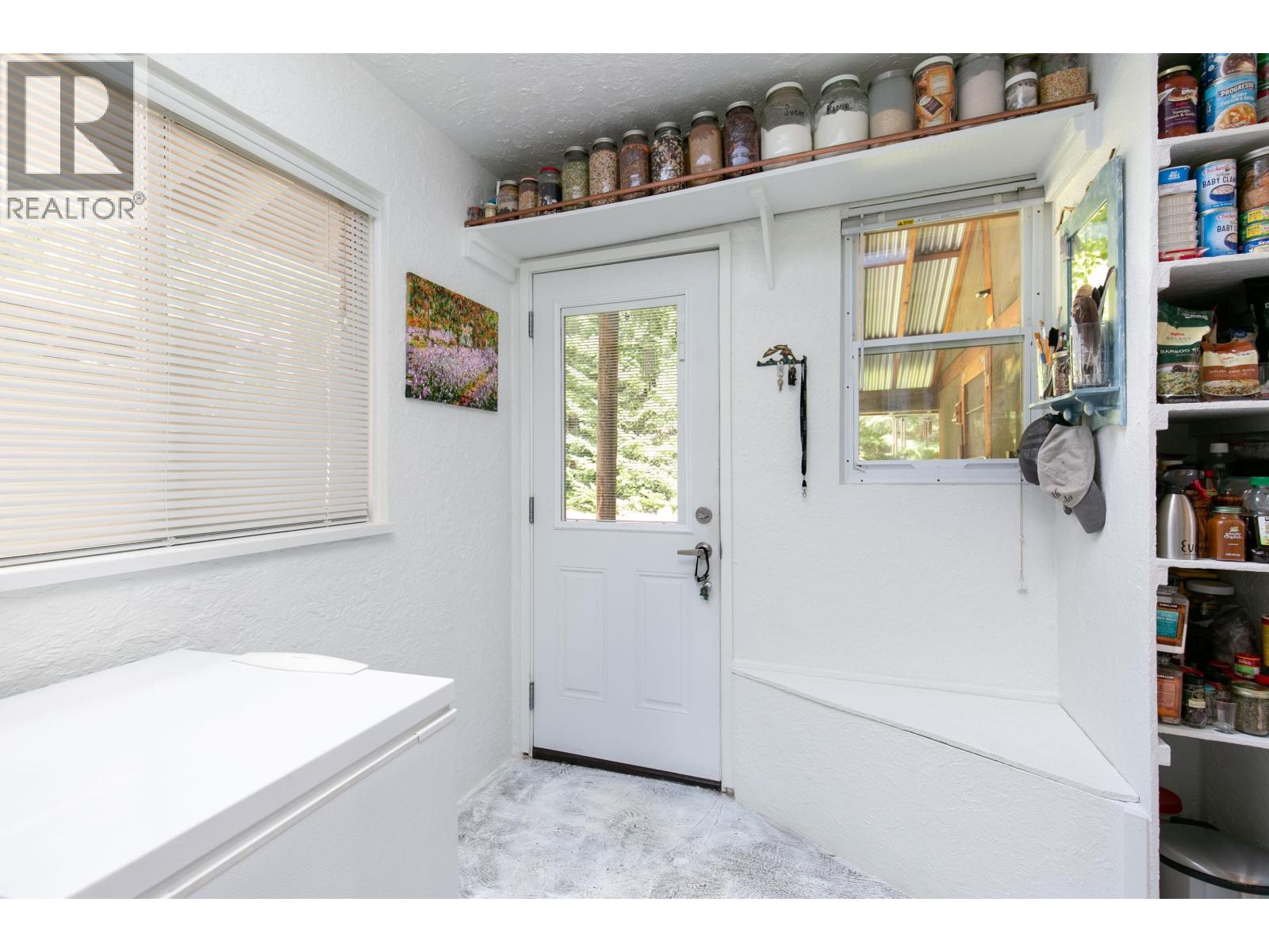 2841 Blackwater Road, D'arcy, British Columbia V0N 1L0 - Photo 12 - R3074709